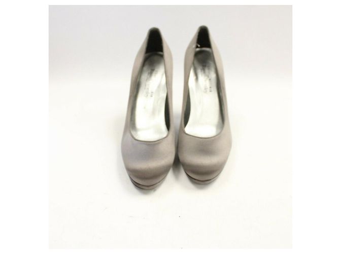 Stuart Weitzman Décolleté in raso argento scuro US 7 eu 38 Grigio - vista 3
