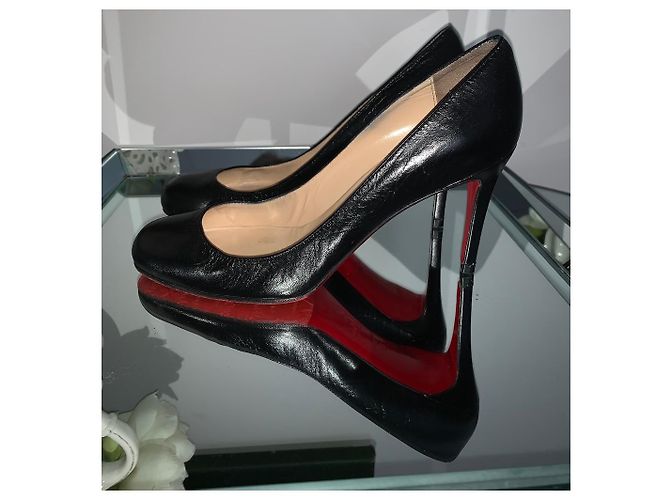 Décolleté Christian Louboutin in pelle nera 38 - vista 4