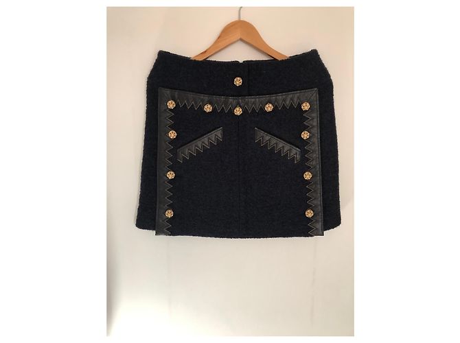 Completo Gonna e Giacca Chanel in Tweed Ecru e Nero D'oro Blu navy - vista 11