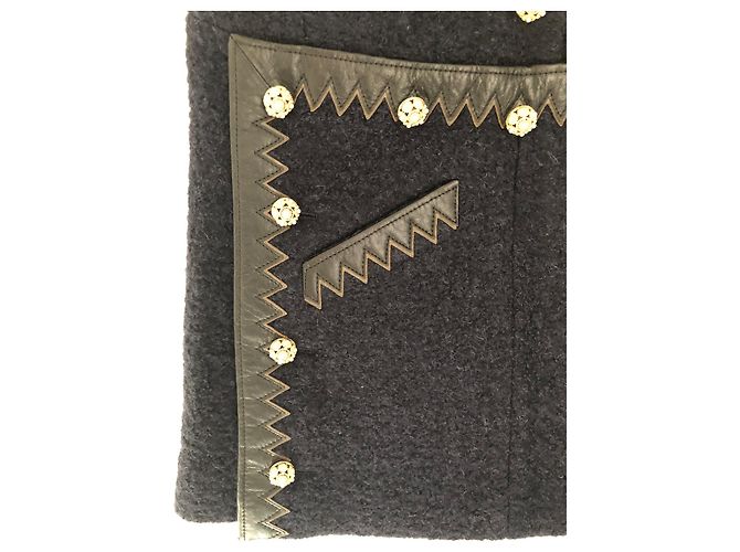 Completo Gonna e Giacca Chanel in Tweed Ecru e Nero D'oro Blu navy - vista 12