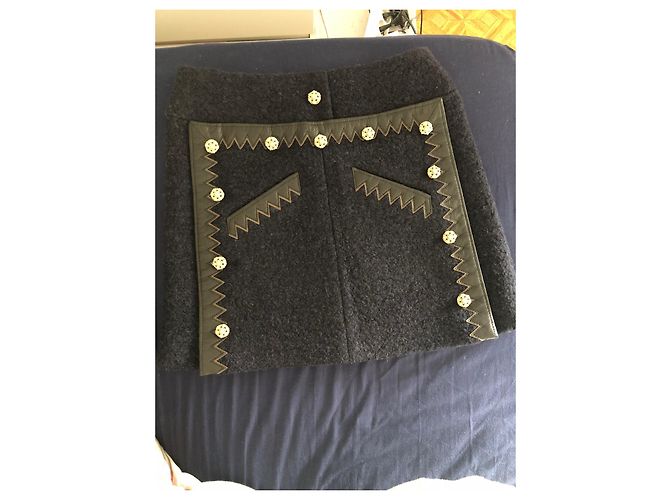 Completo Gonna e Giacca Chanel in Tweed Ecru e Nero D'oro Blu navy - vista 17