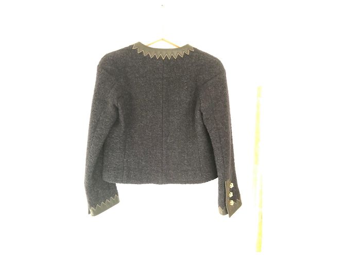 Completo Gonna e Giacca Chanel in Tweed Ecru e Nero D'oro Blu navy - vista 3