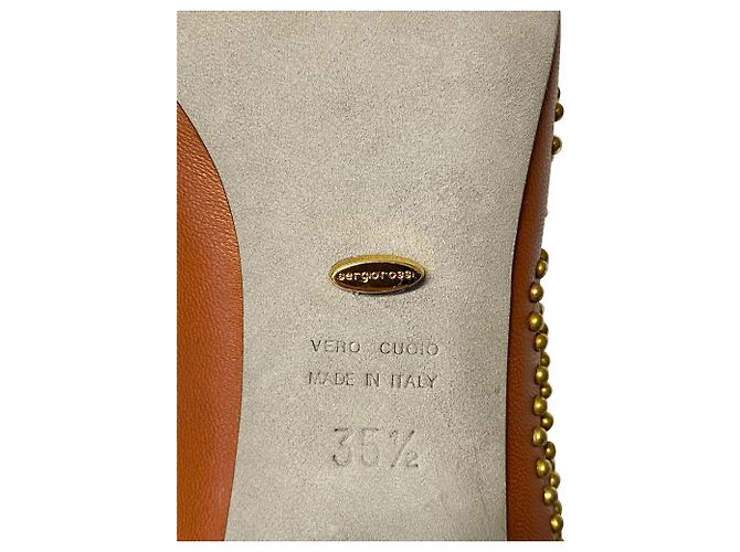 Sergio Rossi con tacco borchiato in pelle marrone - vista 6