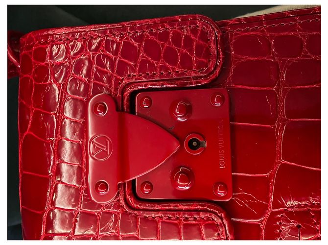 Borsa Louis Vuitton in pelle di alligatore rossa Rosso - vista 12