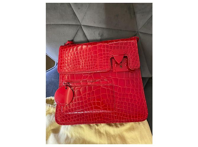 Borsa Louis Vuitton in pelle di alligatore rossa Rosso - vista 4