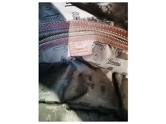 Borsa Gucci in pelle di agnello cioccolato borchiata oro - vista 3