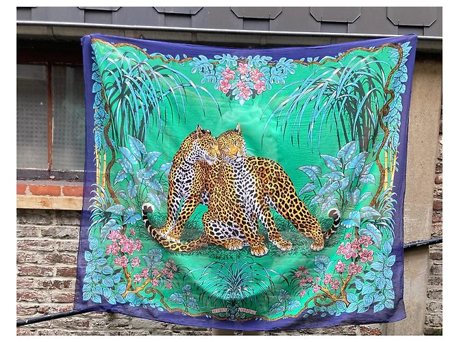 Suntuoso pareo Hermès Panthère enamorado Turquesa - vista 2