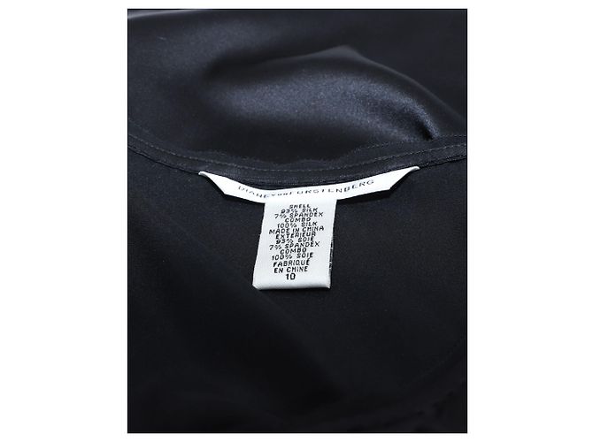 Diane Von Furstenberg Ärmellose Bluse mit Rüschen in Schwarzer Seide - Ansicht 6