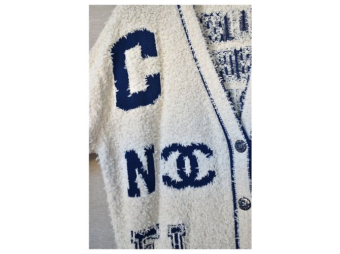 Chanel ikonisch 2019 Runway Boucle Varsity Cardigan Blau Beige Roh Marineblau - Ansicht 18