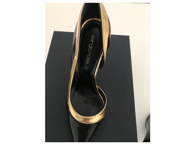 Décolleté Sergio Rossi Still Nere Verniciate Oro Nero Gold hardware - vista 7