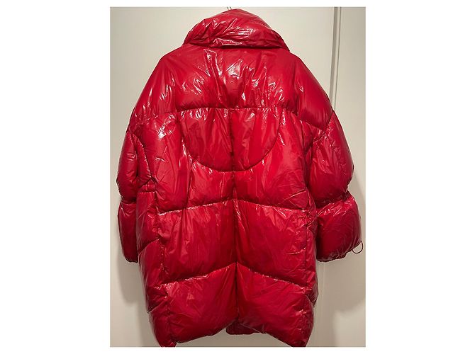 Autre Marque Rote Oversized Pufferjacke aus Vinyl - Ansicht 18