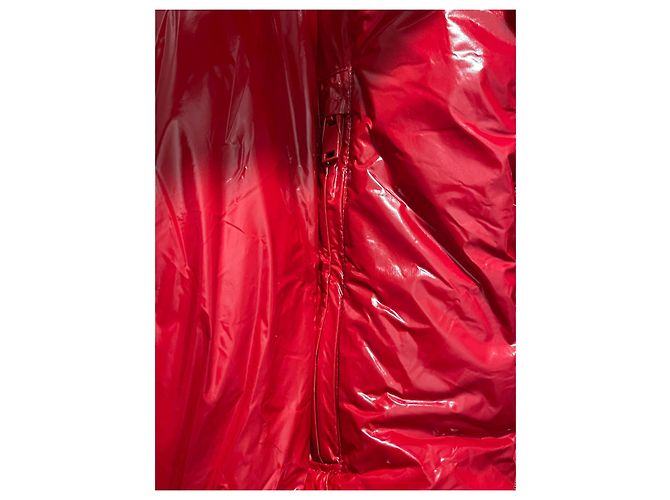 Autre Marque Rote Oversized Pufferjacke aus Vinyl - Ansicht 4