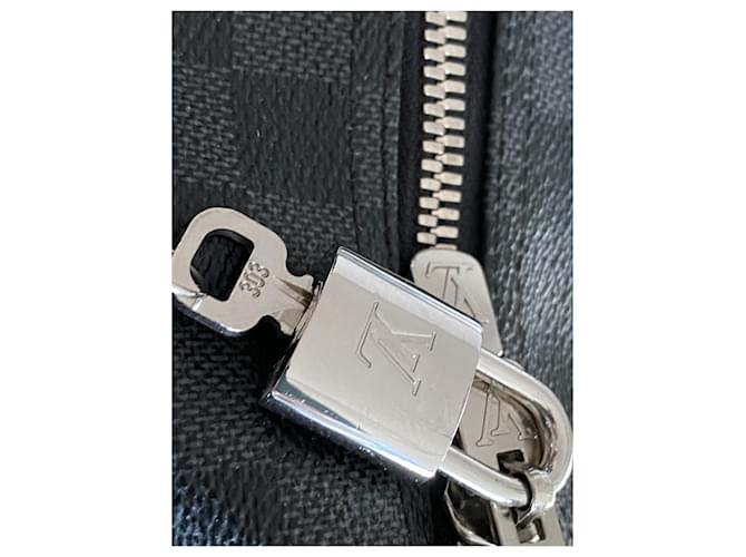 Abbesses Louis Vuitton Borsa a tracolla Keepall 55 Grigio antracite - vista 6