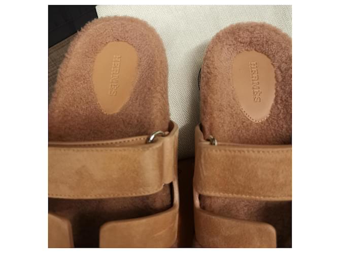 Hermès Sandali Hermes Chypre EU37.5 Beige - vista 2