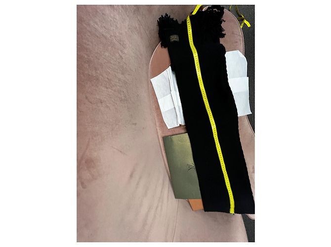 Louis Vuitton Schal Schwarz aus Wolle und Kaschmir - Ansicht 6
