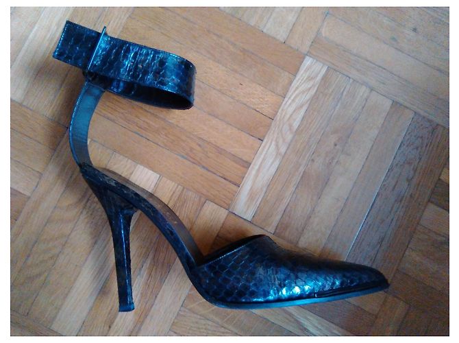 GUCCI DECOLLETE IN SERPENTE CON TACCO A STILETTO Marrone - vista 2