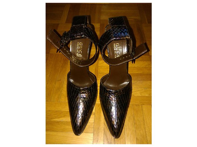 GUCCI DECOLLETE IN SERPENTE CON TACCO A STILETTO Marrone - vista 3