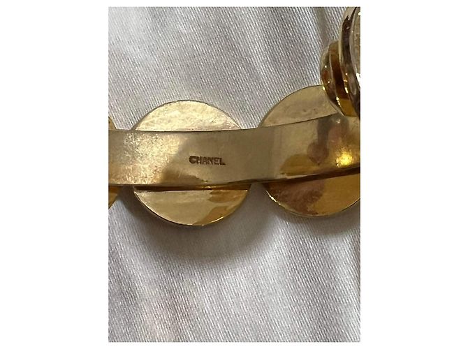 BRACCIALE COIN CUFF CON LOGO CHANEL E MADEMOISELLE Gold hardware - vista 3
