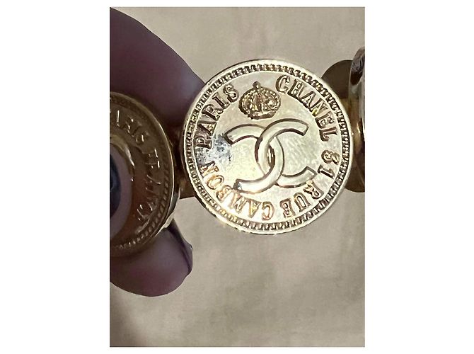 BRACCIALE COIN CUFF CON LOGO CHANEL E MADEMOISELLE Gold hardware - vista 5