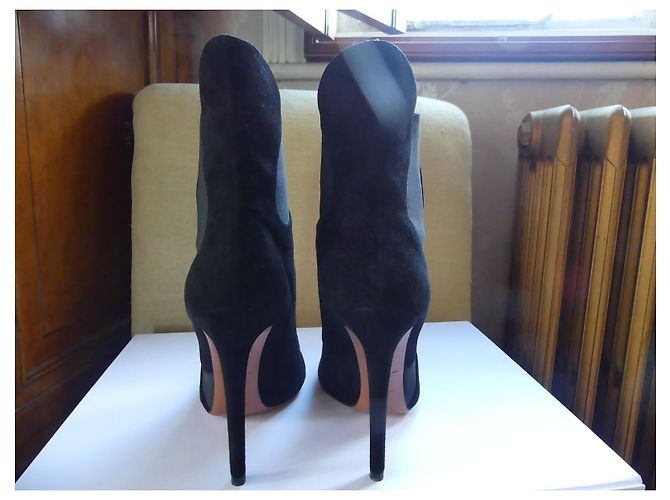Stivaletti Alaïa in camoscio nero - vista 5