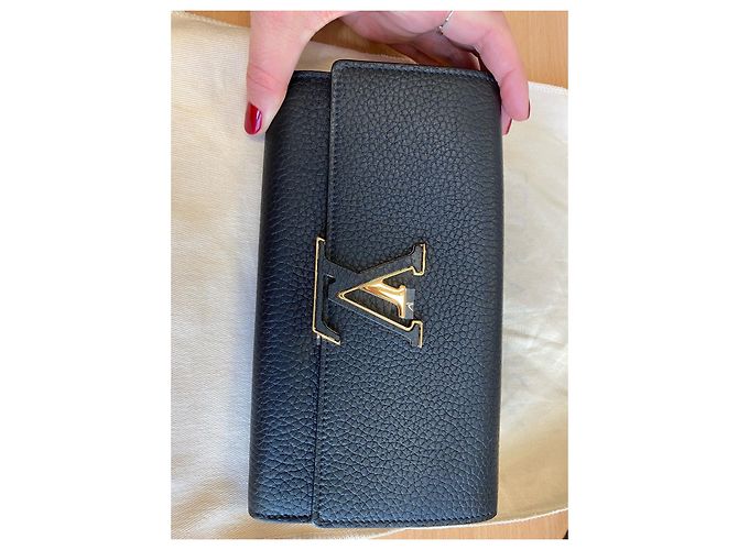 Capucines Louis Vuitton Purses, wallets, cases Black - view 5