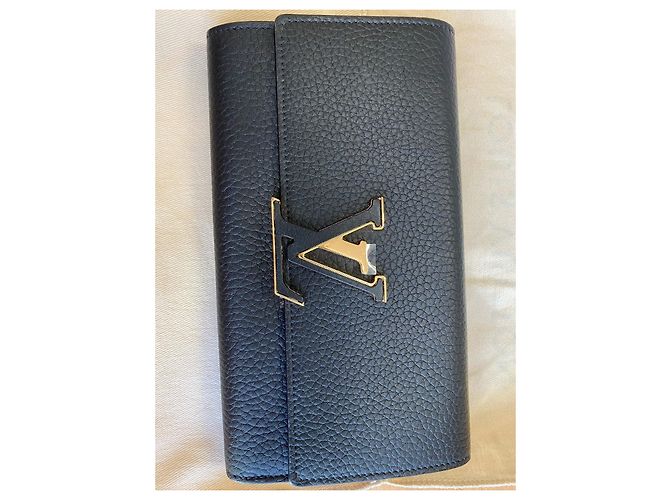 Capucines Louis Vuitton Purses, wallets, cases Black - view 6