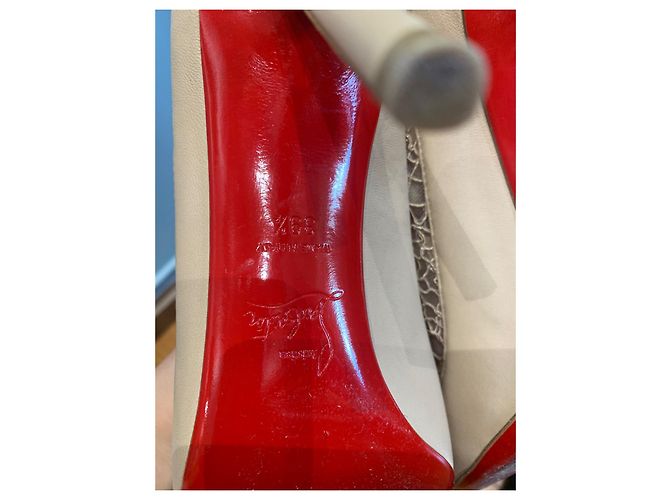 Pompe di Christian Louboutin Beige - vista 4