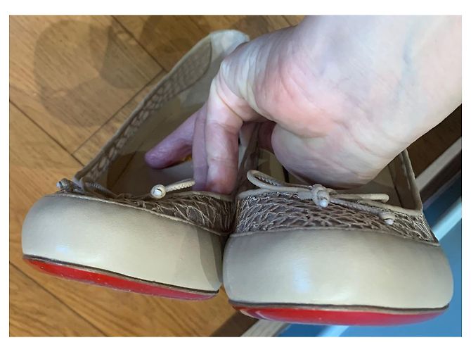 Pompe di Christian Louboutin Beige - vista 6