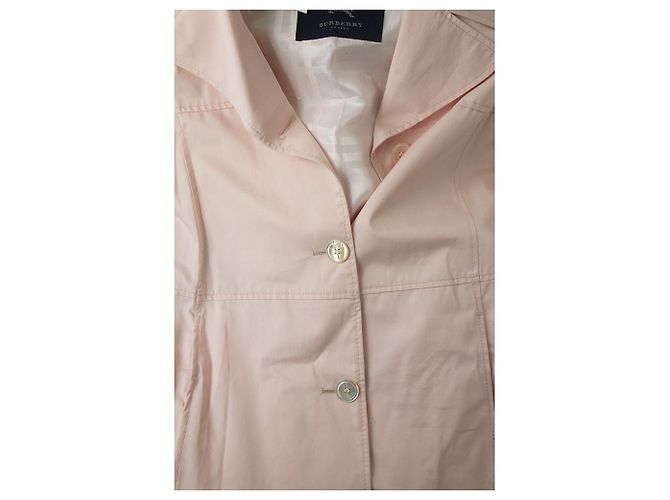 Abrigo estilo gabardina brillante con forro blanco de algodón rosa de Burberry London - vista 4