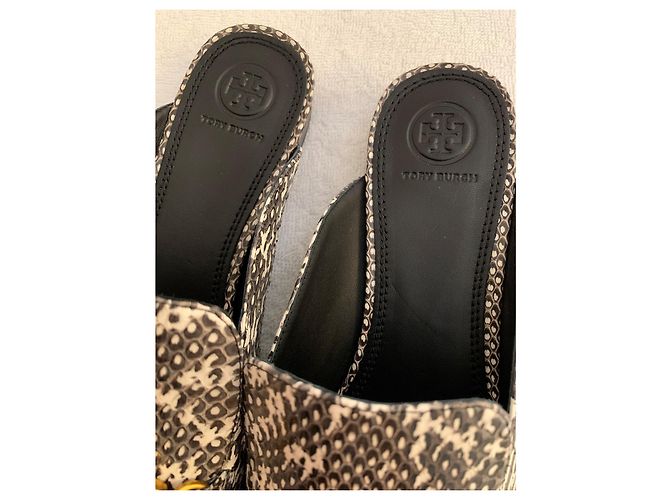 Tory Burch Mules in pelle di serpente - vista 6