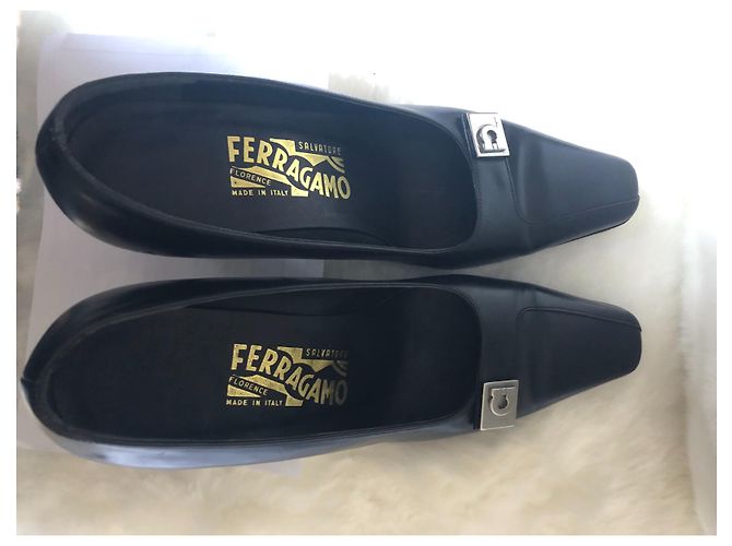 Autre Marque Décolleté Salvatore Ferragamo in pelle nera Nero - vista 11