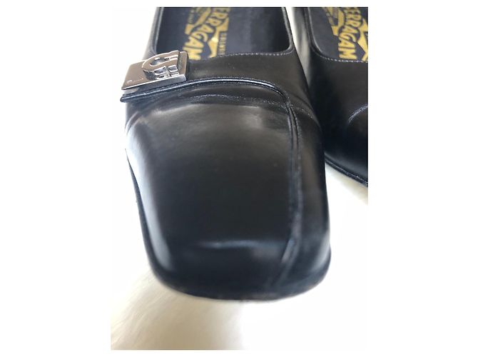 Autre Marque Décolleté Salvatore Ferragamo in pelle nera Nero - vista 5