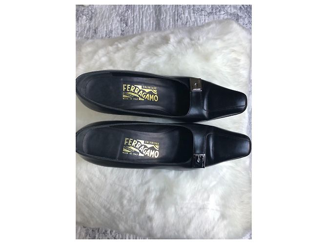 Autre Marque Décolleté Salvatore Ferragamo in pelle nera Nero - vista 6
