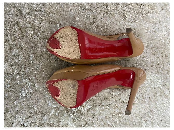 Sandali Christian Louboutin Toe Platform Beige Vernice - vista 6
