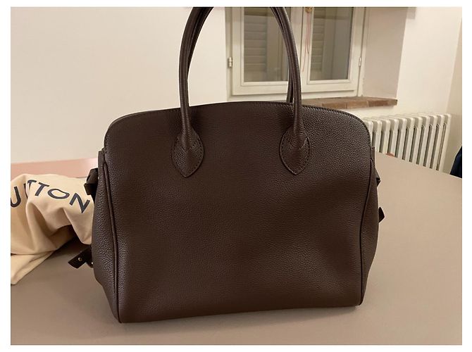 Louis Vuitton Milla Handtasche aus dunkelbraunem Leder - Ansicht 4