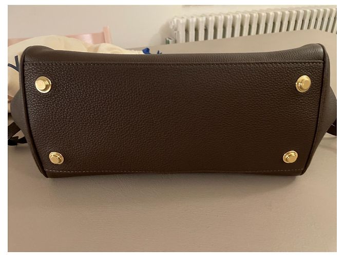 Louis Vuitton Milla Handtasche aus dunkelbraunem Leder - Ansicht 8