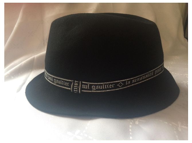 Jean Paul Gaultier Chapeaux - vue 2