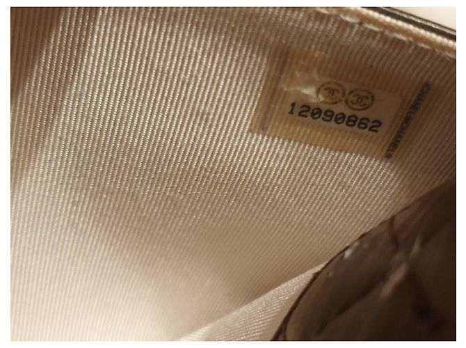Chanel Wallet on Chain Chocolate Leather - view 4