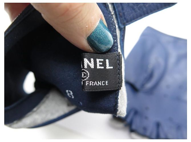 NUOVI GUANTI CHANEL T GLOVES8 IN PELLE BLU E CASHMERE GRIGIO + PORTAGUANTI - vista 4