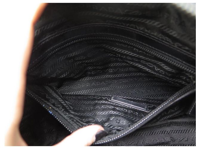 PRADA BORSA A SPALLA IN TELA DI NYLON NERA BORSA A MANO NERA - vista 15