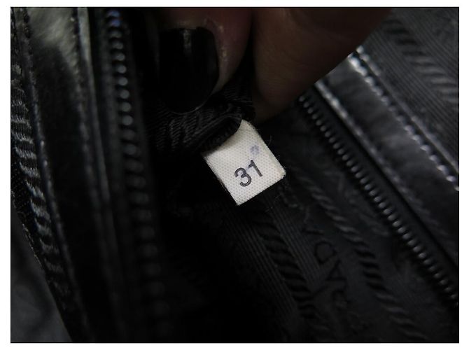 PRADA BORSA A SPALLA IN TELA DI NYLON NERA BORSA A MANO NERA - vista 17