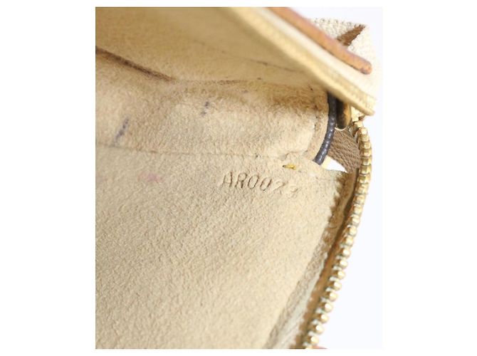 LOUIS VUITTON Pochette con monogramma Cherry Blossom Accessoires M51980 LV Auth ki1091 - vista 19