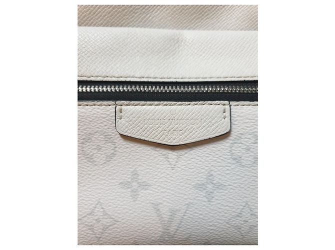 Borsa Louis Vuitton in pelle grigio Antartica - vista 4