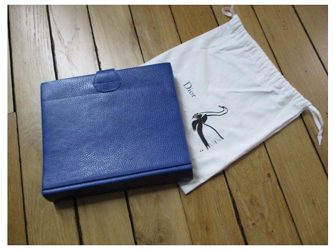 Christian Dior Album photo cuir grainé bleu. - vue 2