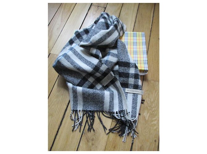 Burberry Bufanda de cachemira. - vista 4