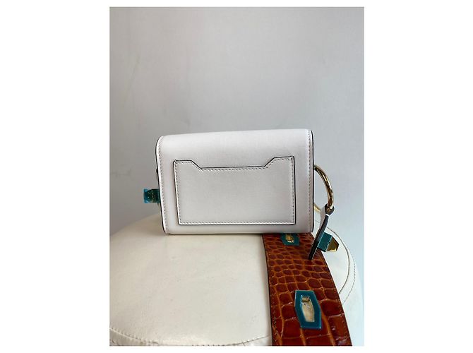 Givenchy Nano - vista 2
