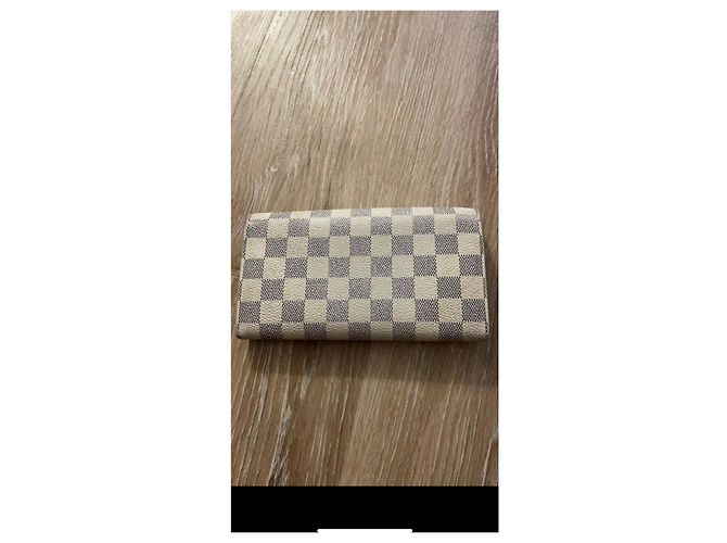 Louis Vuitton Sarah Geldbörse Beige Leder - Ansicht 2