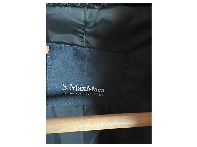 Abrigo Max Mara Negro Estilo Astracán con Cuello de Zorro - vista 5