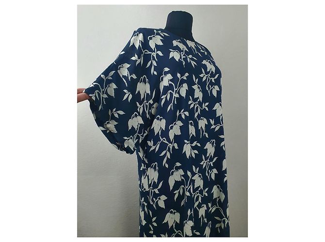 Ganni Maxwell Crepe Blumenkleid blau - Ansicht 2