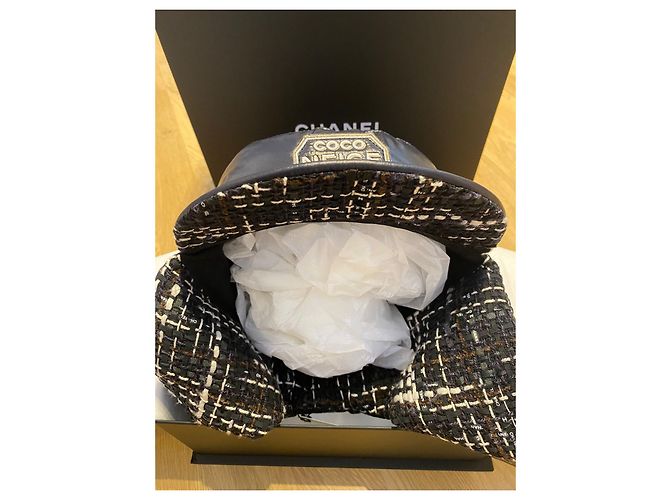 Chanel Chapka nero , Taille S , Neuve - vista 2